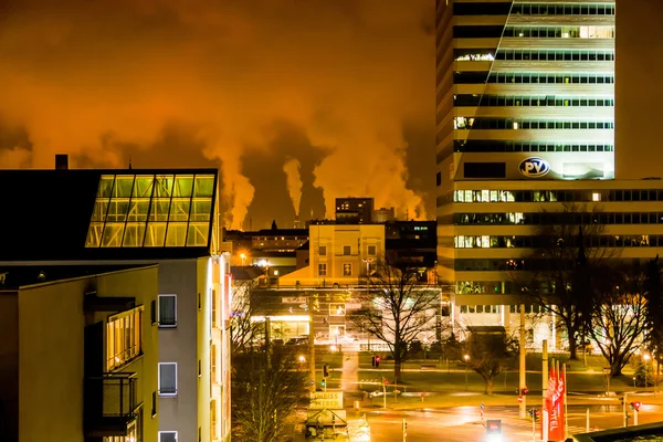 Chaminés industriais em linz — Fotografia de Stock