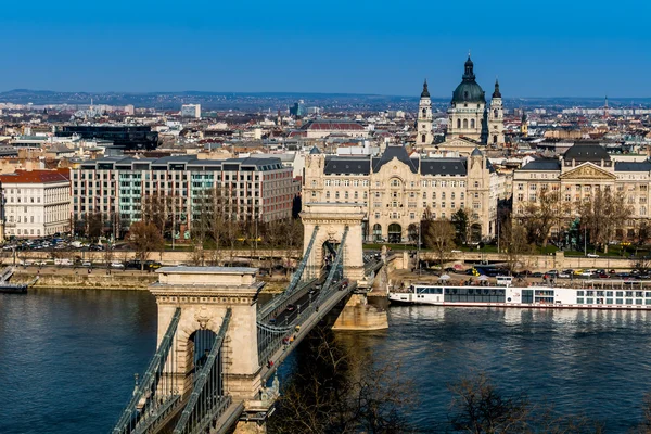 Ungarisch, budapest, kettenbrücke — Stockfoto