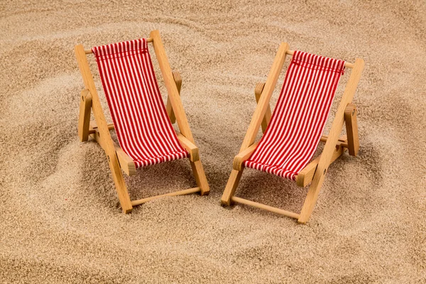 Ligstoel op het strand — Stockfoto