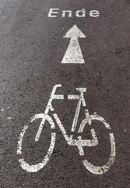Seta de direção para ciclistas — Fotografia de Stock