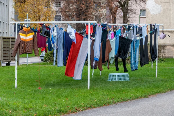 Clothes to dry — Stock Photo, Image