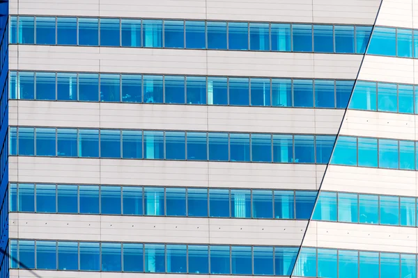 Modern office skyscraper — Stock Photo, Image