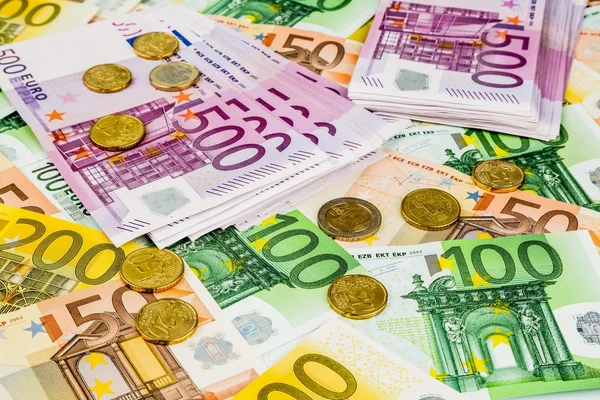 Många olika euro räkningar — Stockfoto