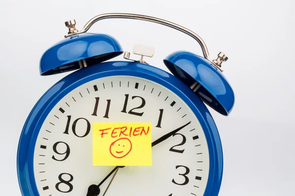 Wecker zum Ferienstart — Stockfoto