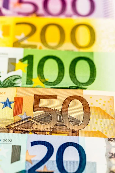 Vele verschillende euro rekeningen — Stockfoto