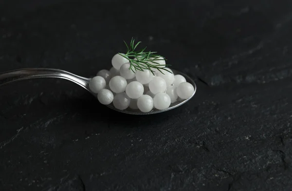 Sendok kaviar organik putih — Stok Foto