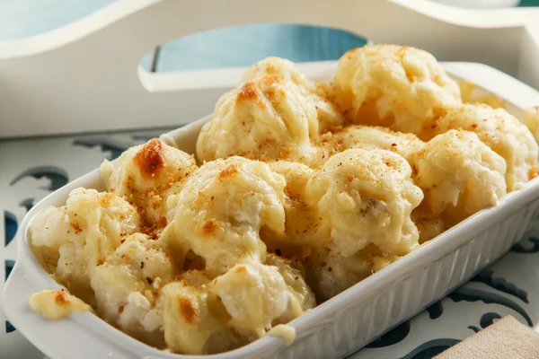 Coliflor al horno con queso —  Fotos de Stock