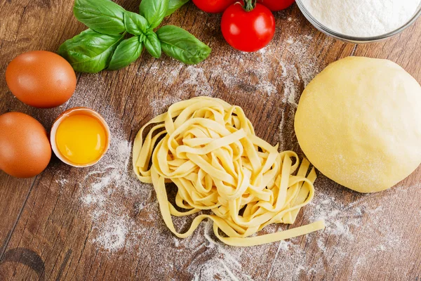 Sliced homemade noodles — Stock Photo, Image