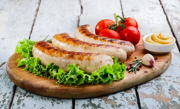 Embutidos de pollo a la parrilla —  Fotos de Stock