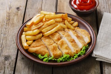 Ekmekli Tavuk şnitzel ile patates