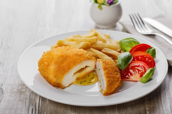 Chicken cutlets with butter on Kiev — Stock Photo, Image