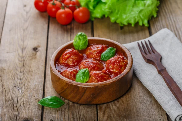 Klopsiki w sosie pomidorowym — Zdjęcie stockowe