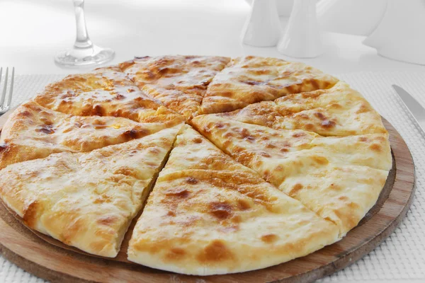 khachapuri pasta peynir yuvarlak