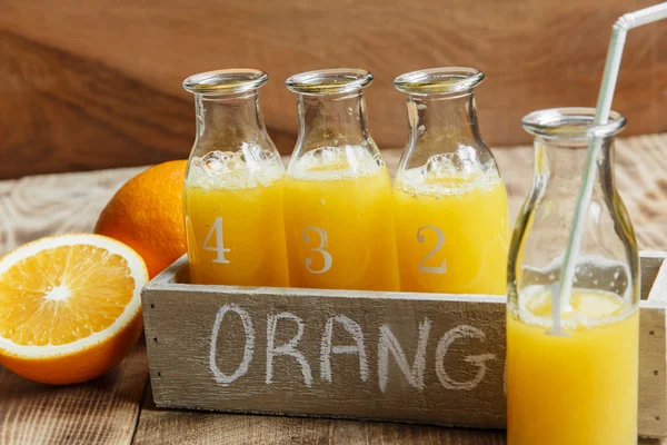 鲜榨橙汁饮料一瓶 — 图库照片