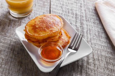 Krep havuç ile akçaağaç şurubu Kahvaltı börek