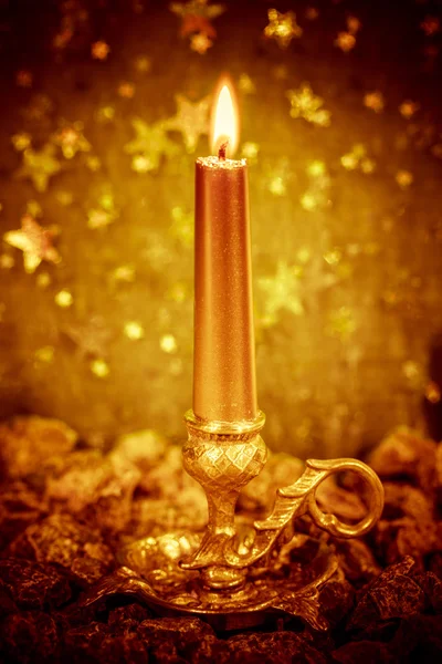 Svíčka s svícen — Stock fotografie