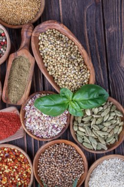 farklı baharatlar 