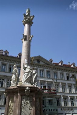 İnnsbruck ana Meydanı anıt