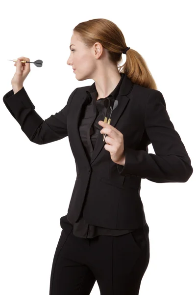 Empresária confiante jogando dardo — Fotografia de Stock
