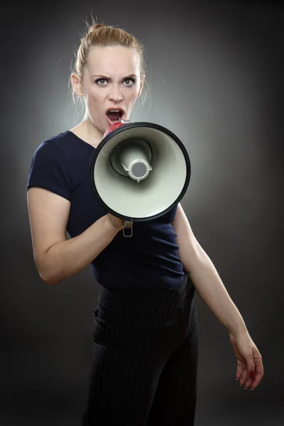 Mujer de negocios con altavoz —  Fotos de Stock