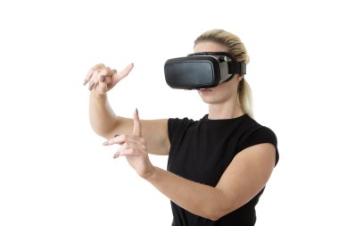 sanal gerçeklik iş kadını