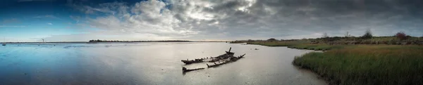 Watt Des Flusses Chelmer Maldon Mit Alten Verlassenen Boot Stecken — Stockfoto