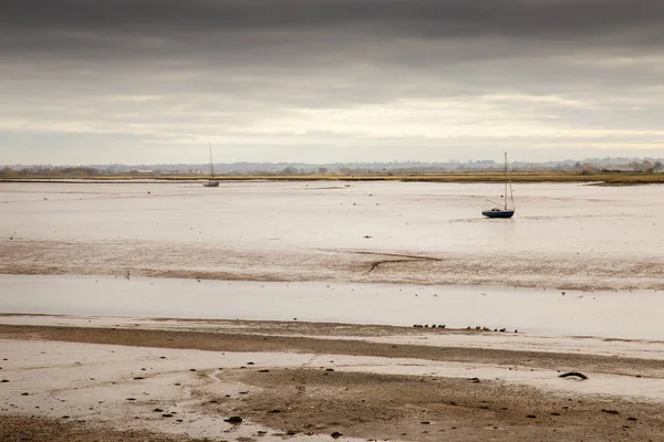 Båtar Lera Lägenheter Floden Chelmer Maldon Essex England — Stockfoto