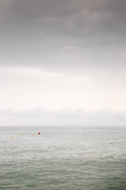 İspanya 'da deniz ve gökyüzünün deniz manzarası