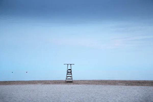 Rettungsschwimmturm Strand Von Salou Spanien Mit Niemandem Der Nähe — Stockfoto