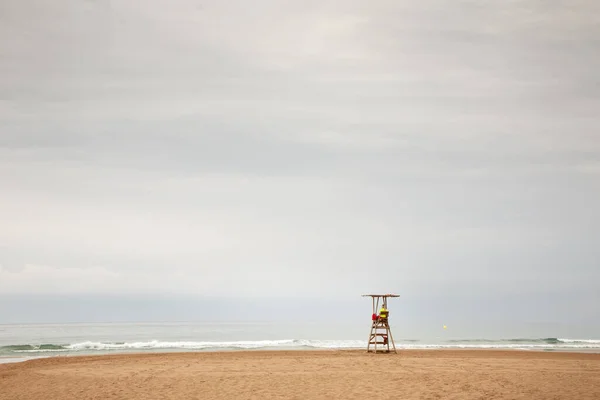 Спасательная Вышка Пляже Салоу Испании Никого — стоковое фото