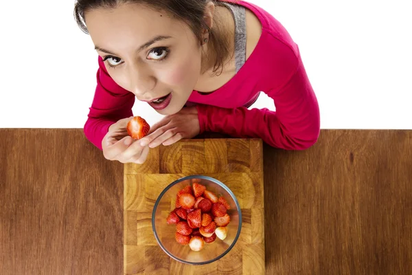 Eating strawberries — Stock Photo, Image