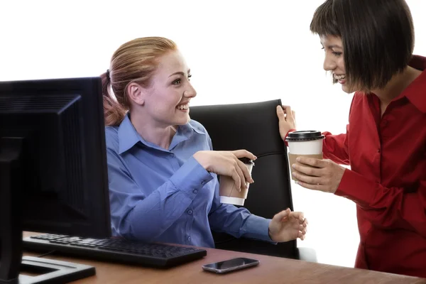 A fofoca no trabalho — Fotografia de Stock