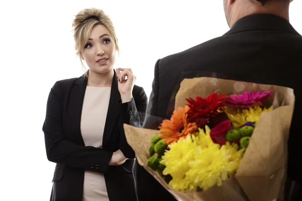 Receiving flowers from a guy — Stock Photo, Image