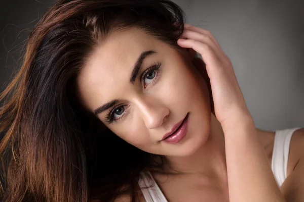 Studio portrait of woman — Stock Photo, Image