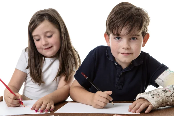 Kinder arbeiten hart — Stockfoto