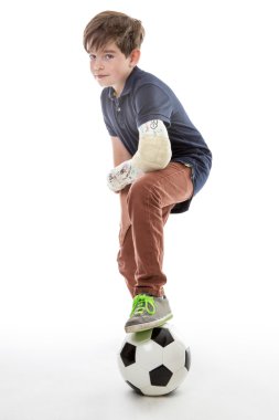 genç futbol topuyla