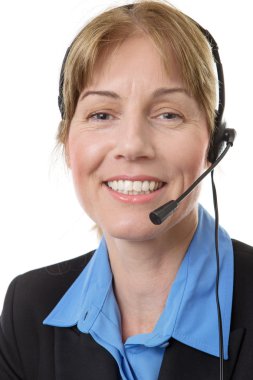 Kulaklıklı kadın.