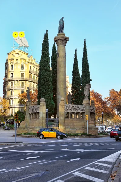 Monumento a Mossen Cinto Verdaguer, Barcelona — Fotografia de Stock