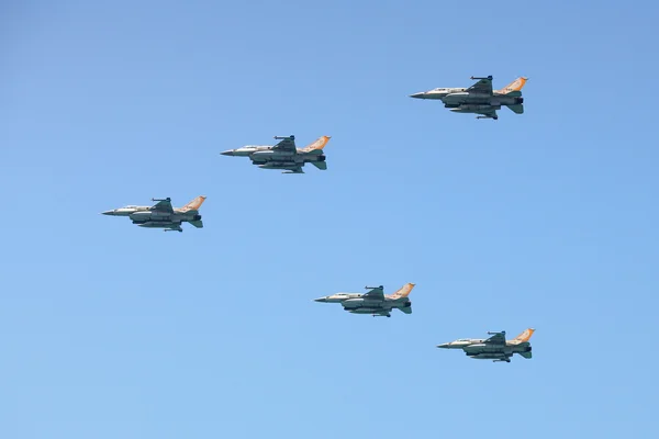 Ordu fighter jet F-16