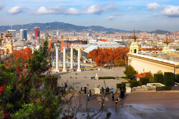 Montjuic szökőkút, a Plaza de Espanya, Barcelona, Spanyolország — Stock Fotó