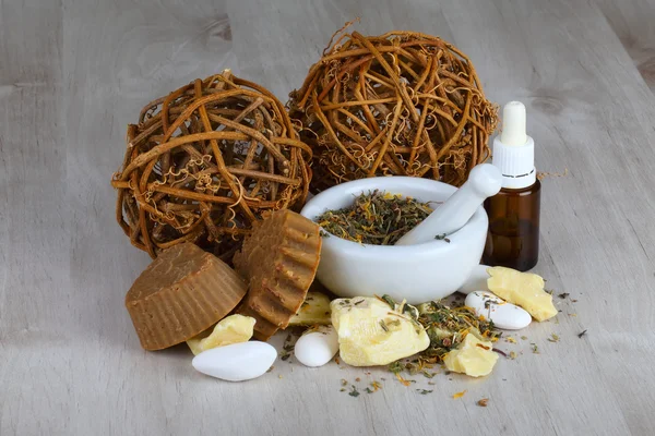 Natural cosmetics and soaps — Stock Photo, Image