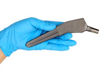 Titanyum alaşım kalça ile el