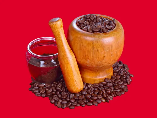 Schwarzer Kaffee und Kaffeebohnen — Stockfoto