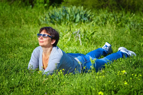 Porträt einer reifen Frau — Stockfoto