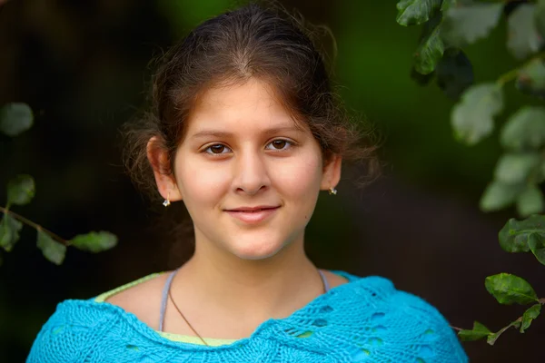 Retrato de uma jovem estudante — Fotografia de Stock