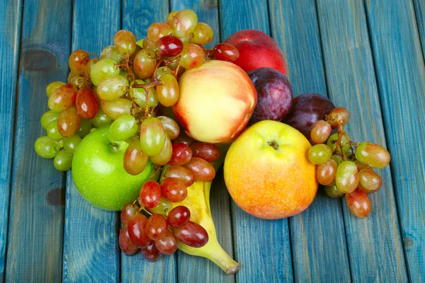 Frutas frescas maduras — Foto de Stock