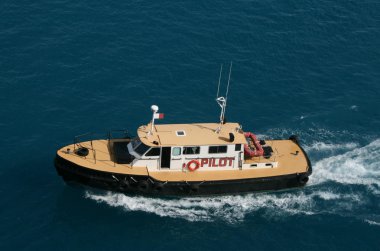Liman Pilot tekne bir atama için yolu üzerinde