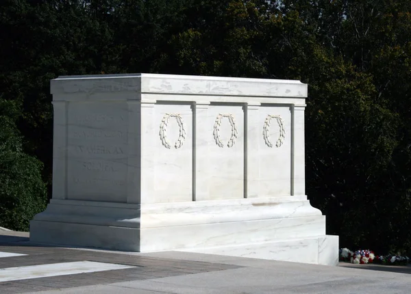 Túmulo do Soldado Desconhecido, Cemitério Nacional de Arlington, Arling — Fotografia de Stock