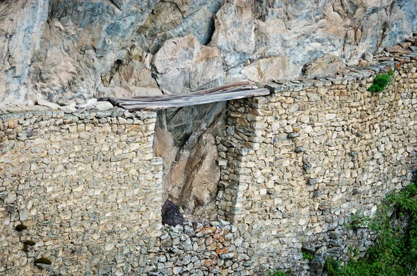 Inca bridge in Machu Picchu in Peru — Stock Photo, Image