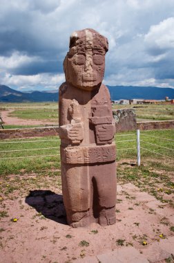 Tiwanaku. Bolivya'daki Harabeleri,  